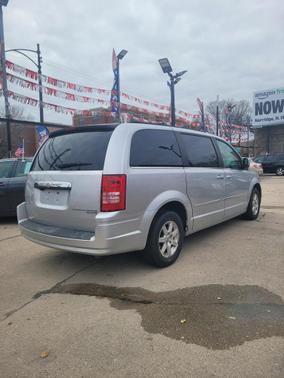 2009 Chrysler Town & Country Touring