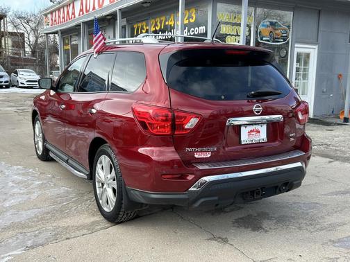 2018 Nissan Pathfinder SL