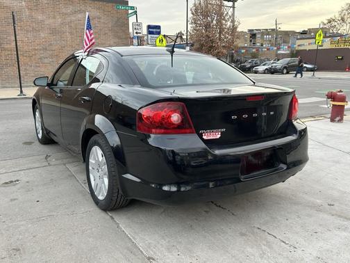 2013 Dodge Avenger SE