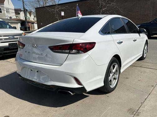 2018 Hyundai SONATA SEL