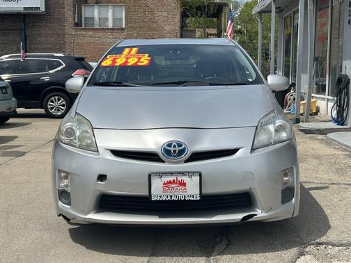 Classic Silver Metallic 2011 Toyota Prius IV