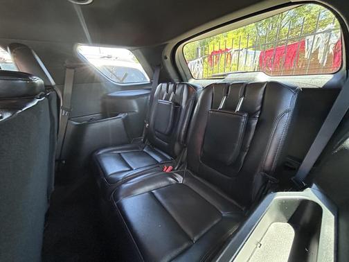 Shadow Black 2018 Ford Explorer XLT