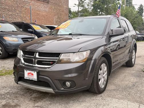 Grey 2019 Dodge Journey SE