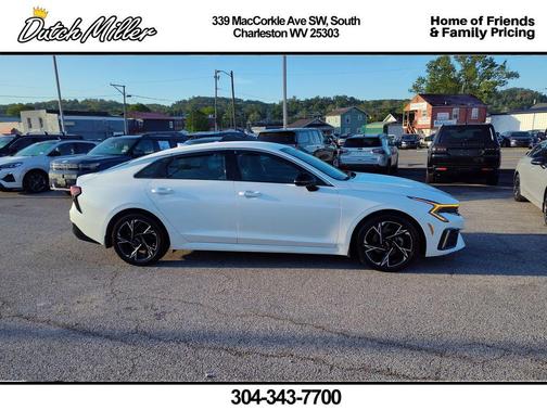 Snow White Pearl 2025 Kia K5 GT-Line