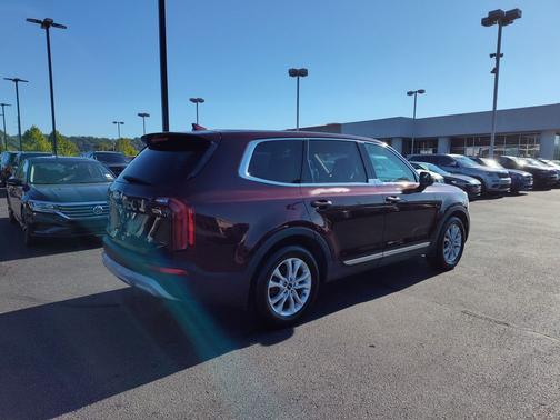 2022 Kia Telluride LX