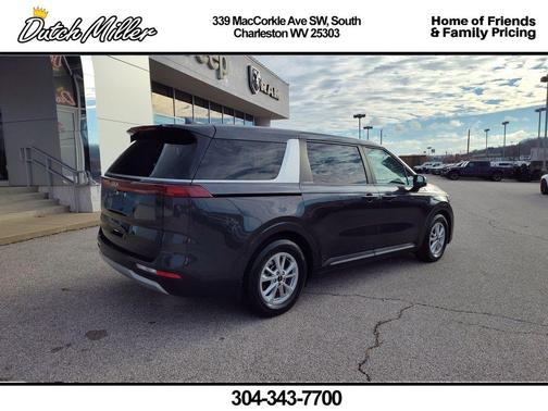 2024 Kia Carnival LX