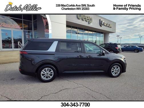 2024 Kia Carnival LX