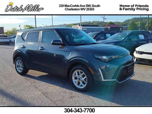 Gravity Gray 2024 Kia Soul LX