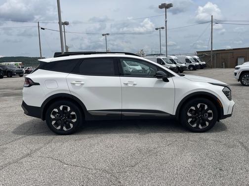 2024 Kia Sportage Plug-In Hybrid X-Line