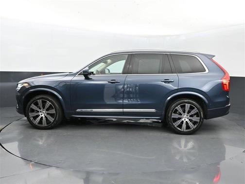 2023 Volvo XC90 Recharge Plug-In Hybrid T8 Ultimate Bright Theme 7-Seater