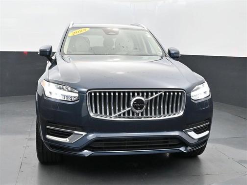 2023 Volvo XC90 Recharge Plug-In Hybrid T8 Ultimate Bright Theme 7-Seater