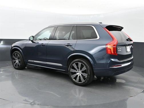 2023 Volvo XC90 Recharge Plug-In Hybrid T8 Ultimate Bright Theme 7-Seater