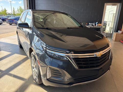 Gray 2023 Chevrolet Equinox 1LT