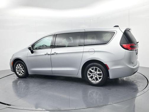 Silver Mist Clearcoat 2024 Chrysler Pacifica Touring-L