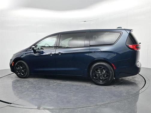 2022 Chrysler Pacifica Hybrid Limited