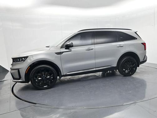 Gray 2022 Kia Sorento X-Line EX
