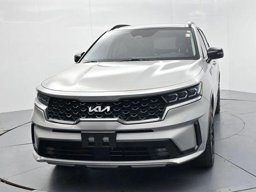 Gray 2022 Kia Sorento X-Line EX