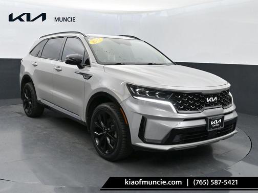 Gray 2022 Kia Sorento X-Line EX