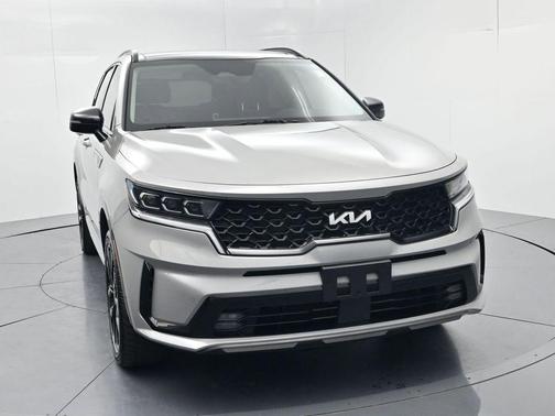 Gray 2022 Kia Sorento X-Line EX