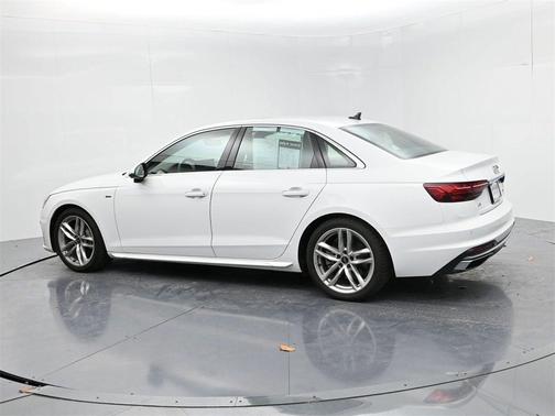 2023 Audi A4 45 S line Premium Plus