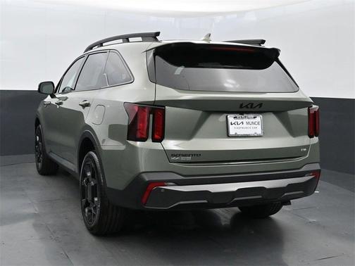 2025 Kia Sorento X-Line EX