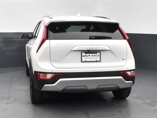 2025 Kia Niro EX