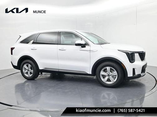Glacial White Pearl 2026 Kia Sorento LX