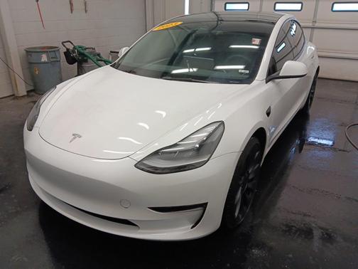 2023 Tesla Model 3 Performance