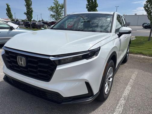 White 2023 Honda CR-V LX