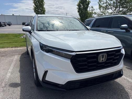 White 2023 Honda CR-V LX