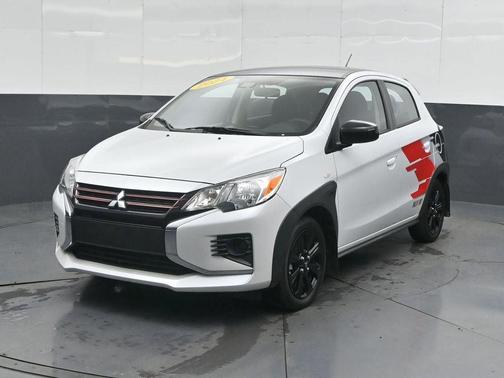 White 2024 Mitsubishi Mirage SE