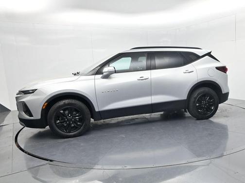 Silver Ice Metallic 2022 Chevrolet Blazer 2LT