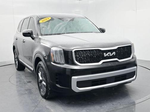 2023 Kia Telluride LX