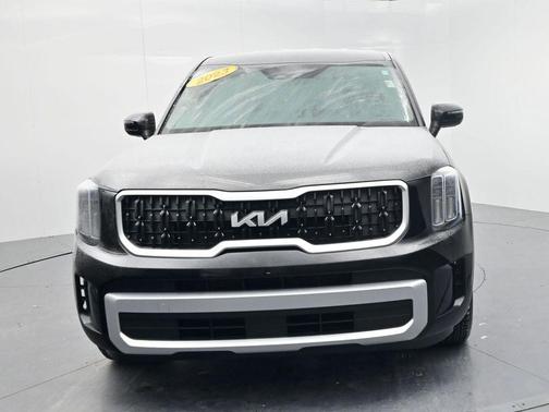 2023 Kia Telluride LX