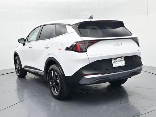 Glacial White Pearl 2026 Kia Sportage LX