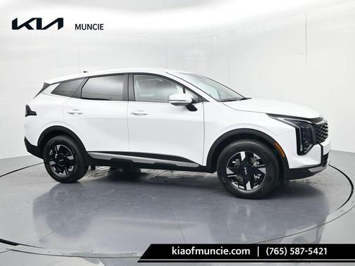 Glacial White Pearl 2026 Kia Sportage LX