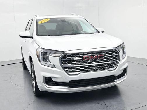 Summit White 2023 GMC Terrain Denali