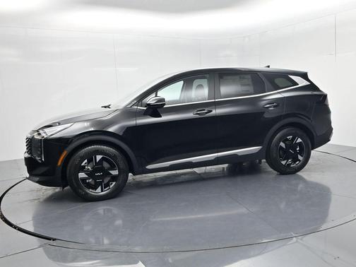 Ebony Black 2026 Kia Sportage LX