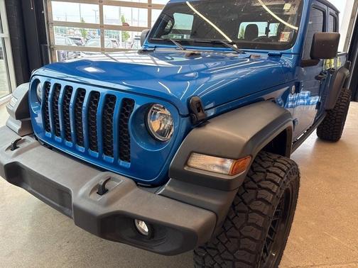 2020 Jeep Gladiator Sport