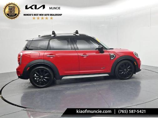 Chili Pepper Red 2019 MINI Countryman Cooper S ALL4