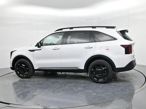 Glacial White Pearl 2026 Kia Sorento X-Line SX Prestige