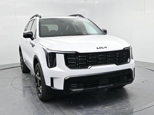 Glacial White Pearl 2026 Kia Sorento X-Line SX Prestige