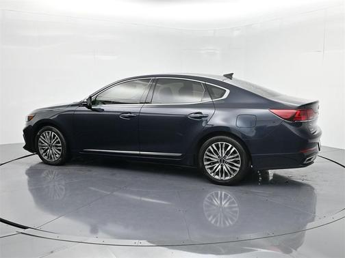 2020 Kia Cadenza Technology
