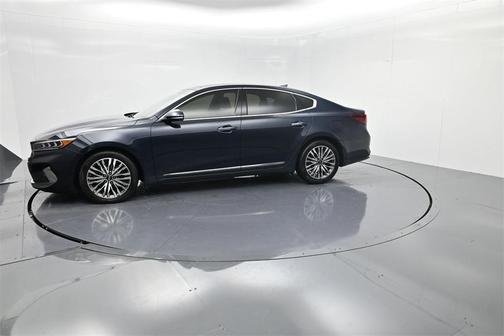 2020 Kia Cadenza Technology