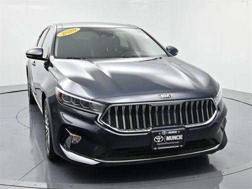 2020 Kia Cadenza Technology