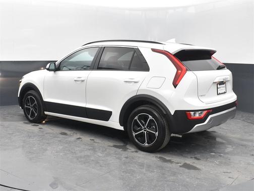 2025 Kia Niro LX