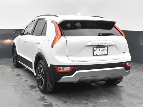 2025 Kia Niro LX