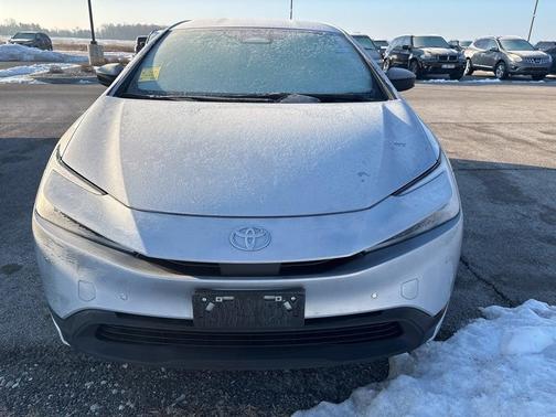 2025 Toyota Prius LE