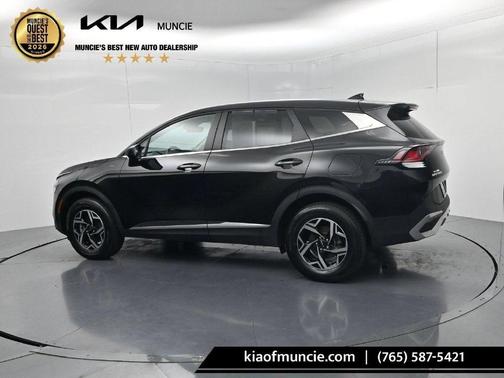 Fusion Orange 2024 Kia Sportage LX
