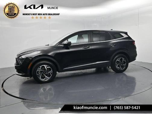 Fusion Orange 2024 Kia Sportage LX